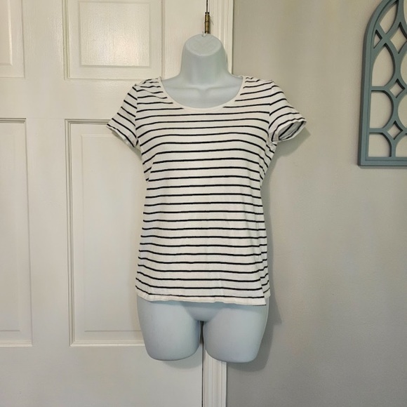 Divided Tops - Divided Black and White Striped Short Sleeve Top
